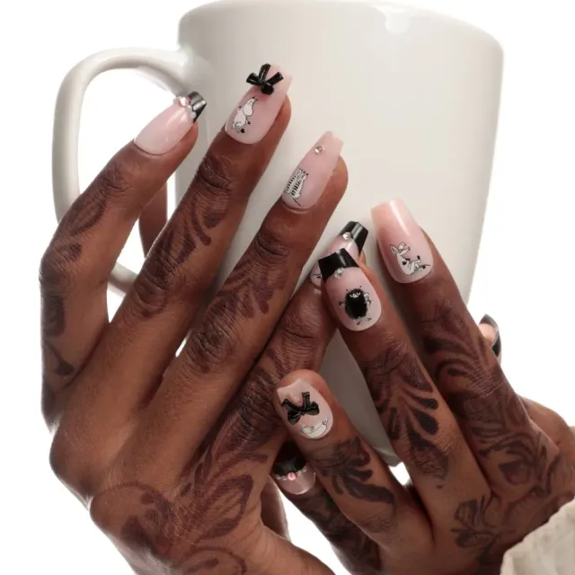 Moomintroll Moomin Press-on Nails faux ongles rose 30 pièces