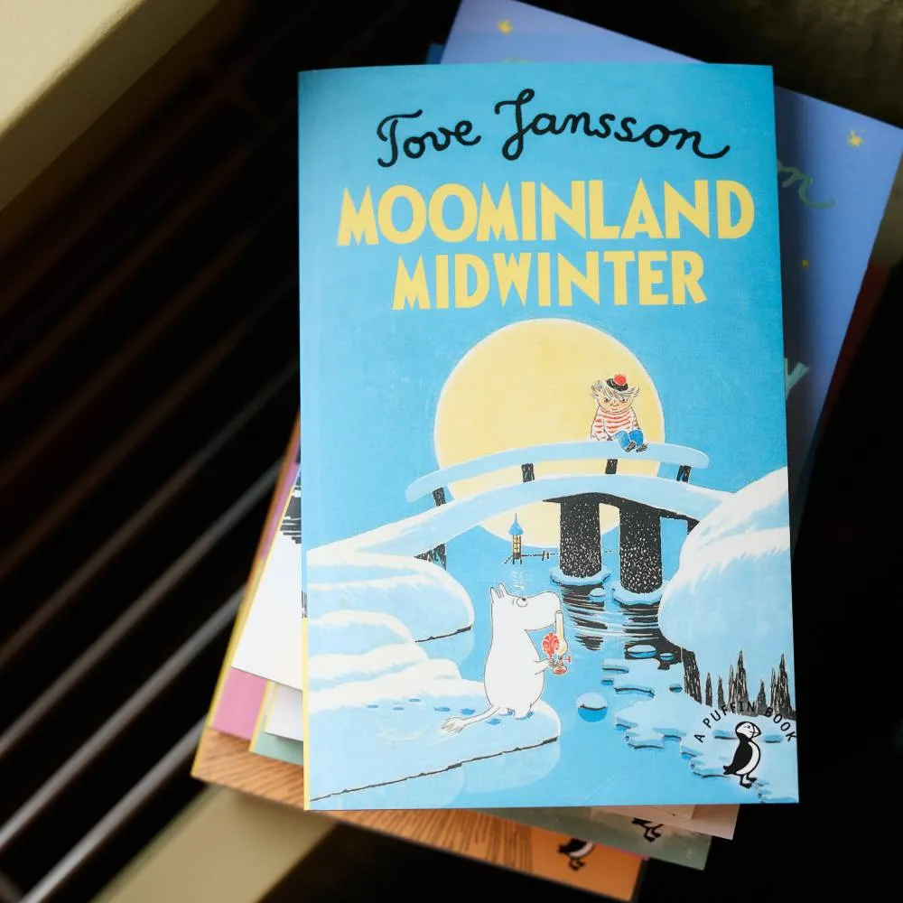 Moomintroll Moominland Midwinter (1957) livre anglais