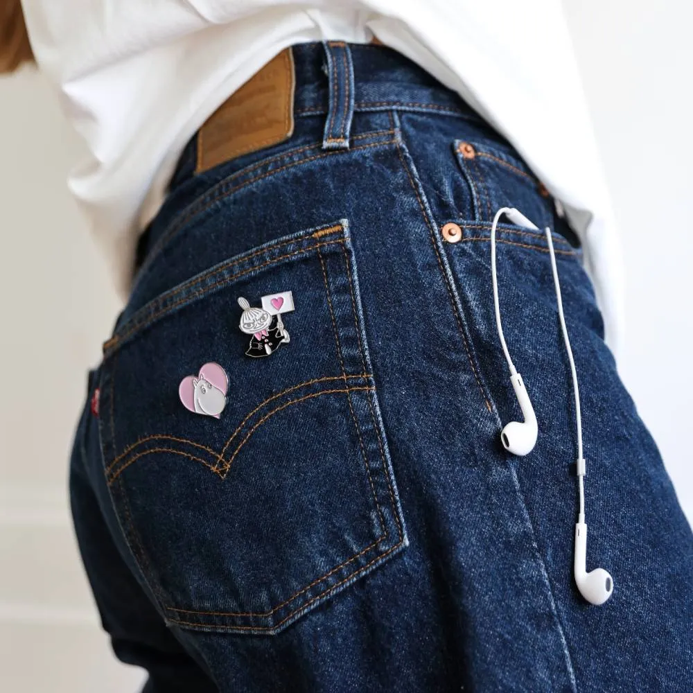Moomintroll Love Little My pin's métal rose 4x3 cm