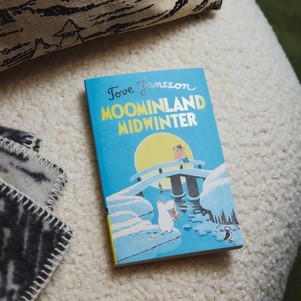 Moomintroll Moominland Midwinter (1957) livre anglais