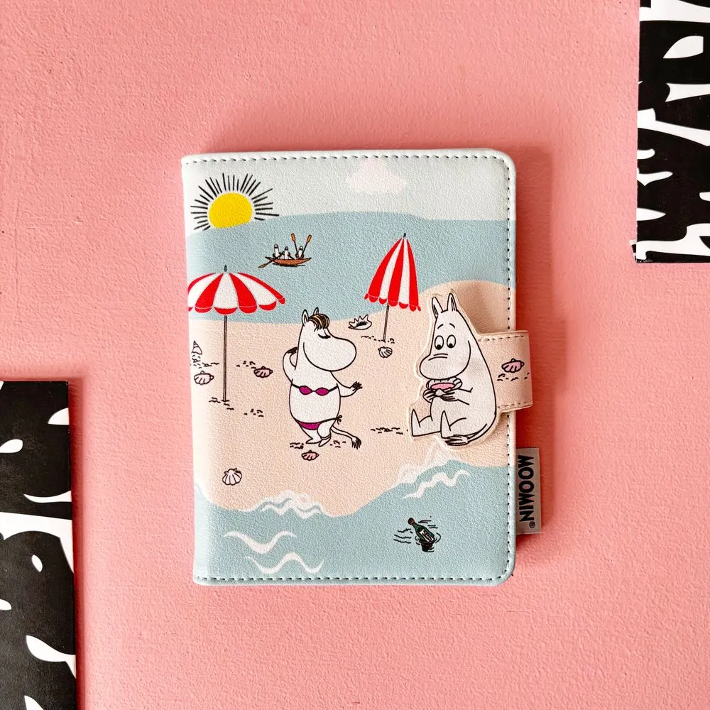 Moomintroll Beach porte-passeport 14 cm