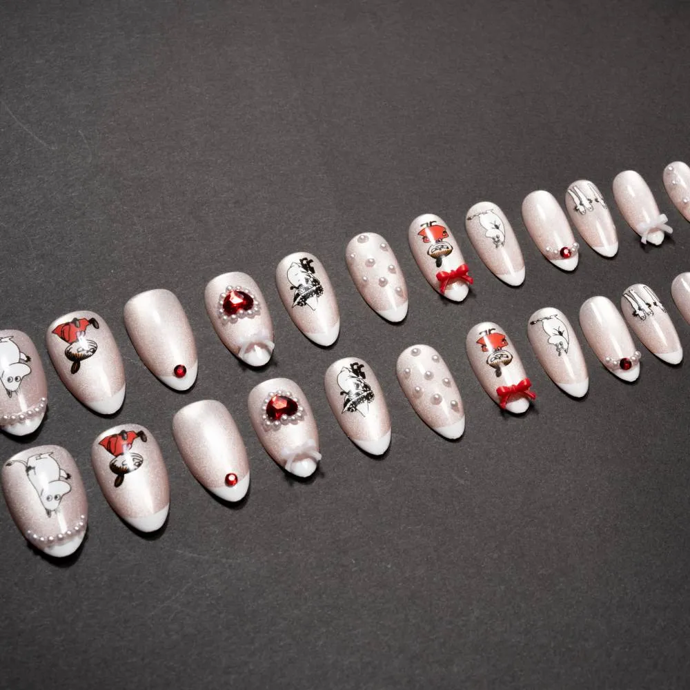 Moomintroll Romance Faux Ongles Press-on Roses 30 pièces
