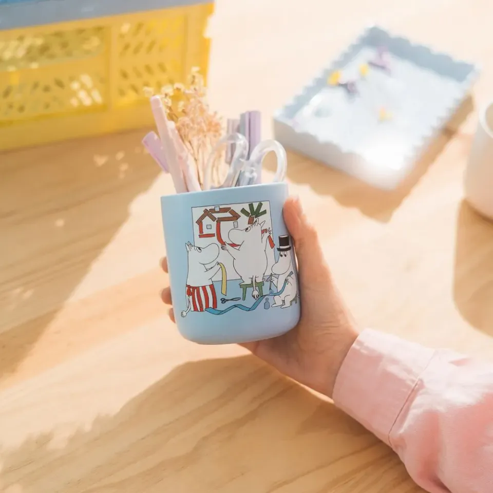 Moomintroll pot à crayons bleu clair céramique famille