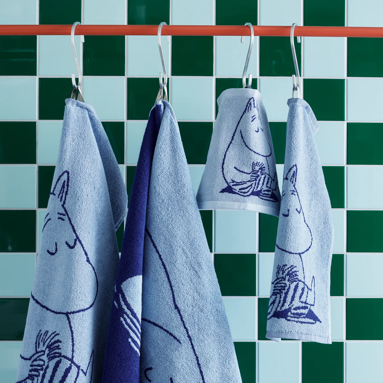 Moomintroll drap de bain bleu marine 70x140 coton bio